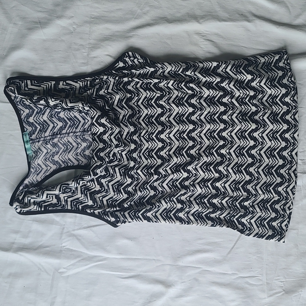 Maurices sleeveless racerback black & white top cowl neckline medium